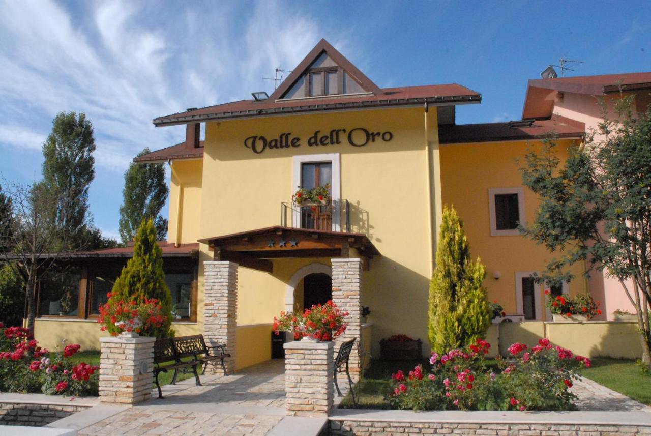 Hotel Valle Dell' Oro Pescasseroli Bagian luar foto